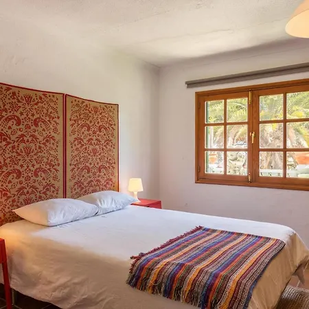 Frida Kahlo Villa *